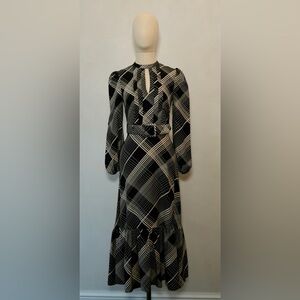 Black and Cream Long-Sleeve Geometric Belted Maxi Dress